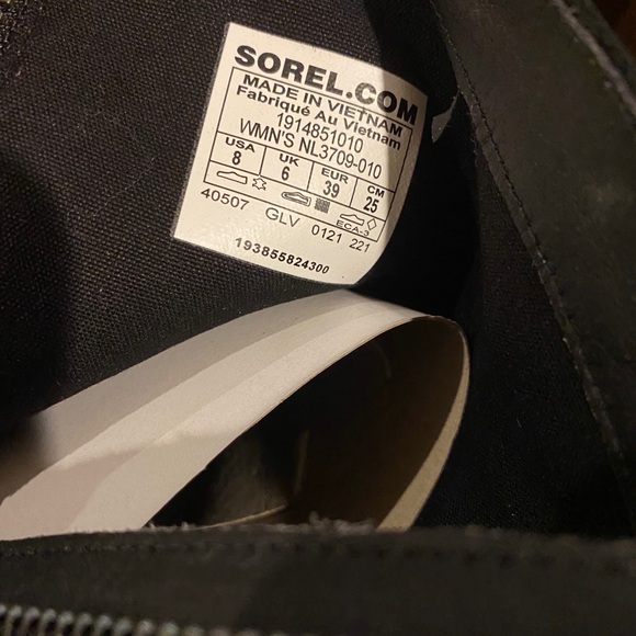 SOREL CATE BUCKLE WATERPROOF BLACK BOOT Size: 8 - Picture 6 of 7